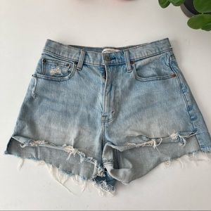 Abercrombie & Fitch The Cutoff Short High Rise Curve Love Distressed Sz 27